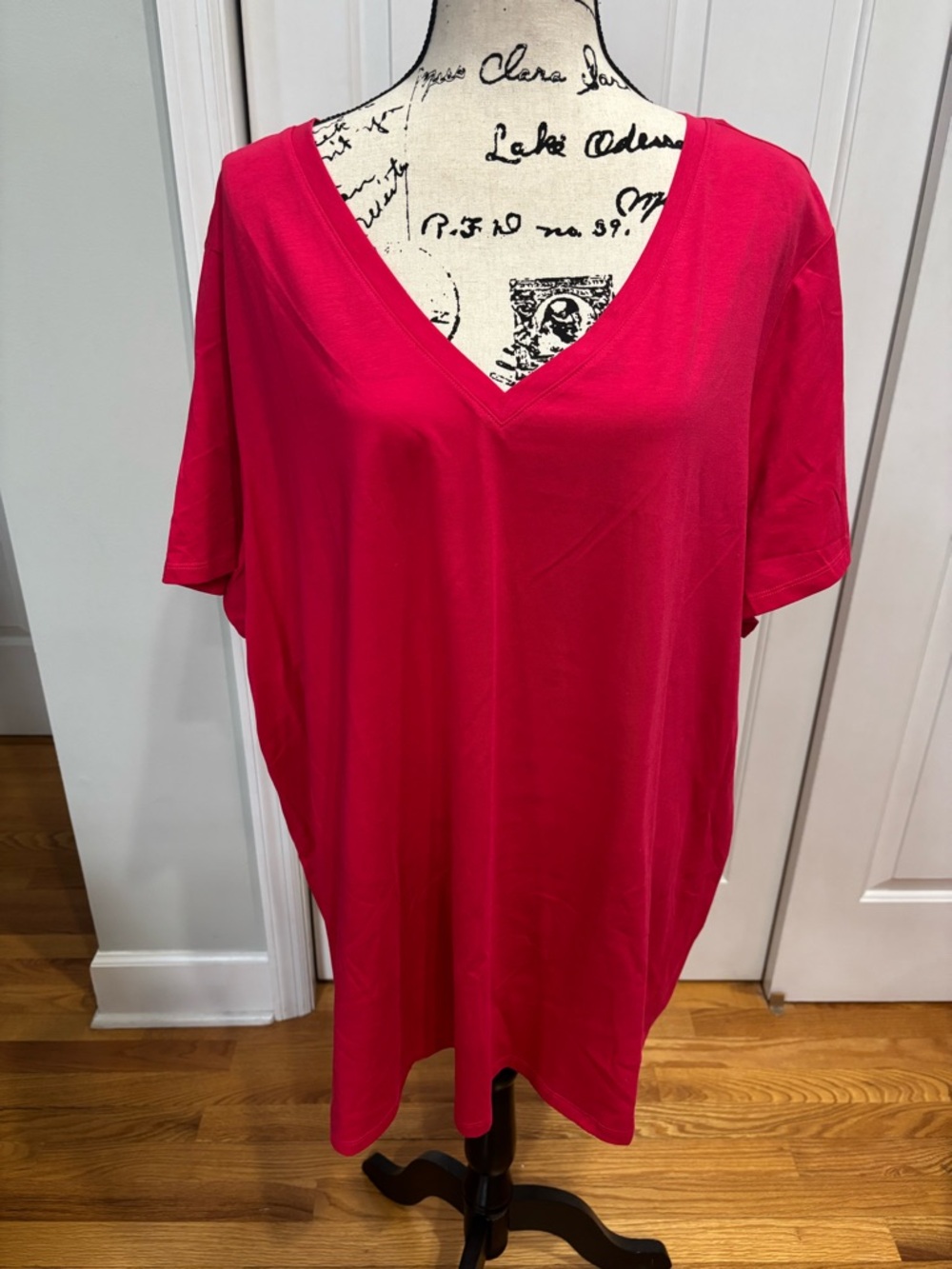 Lane Bryant Vibrant Pink V-Neck Tee - 26/28 NWT